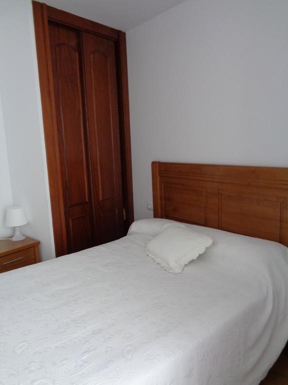 Apartamentos San Pelayo Onís Pokoj fotografie